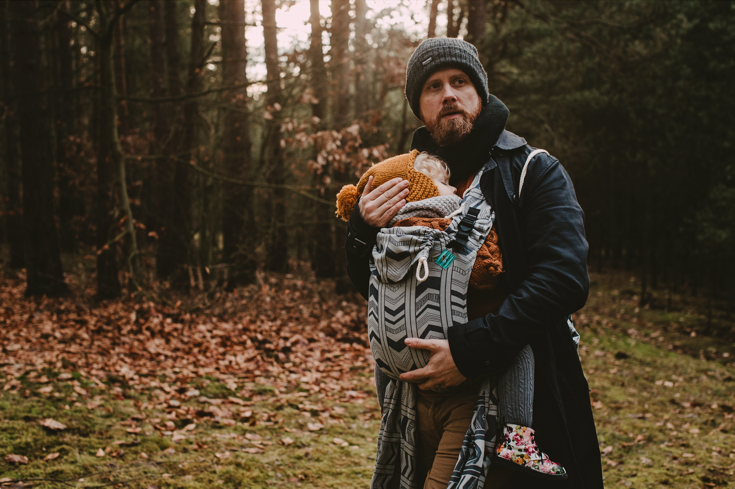 KAAMI | BuckleTai | komfortable Babytrage | Maniero reverse - ADViKiDS