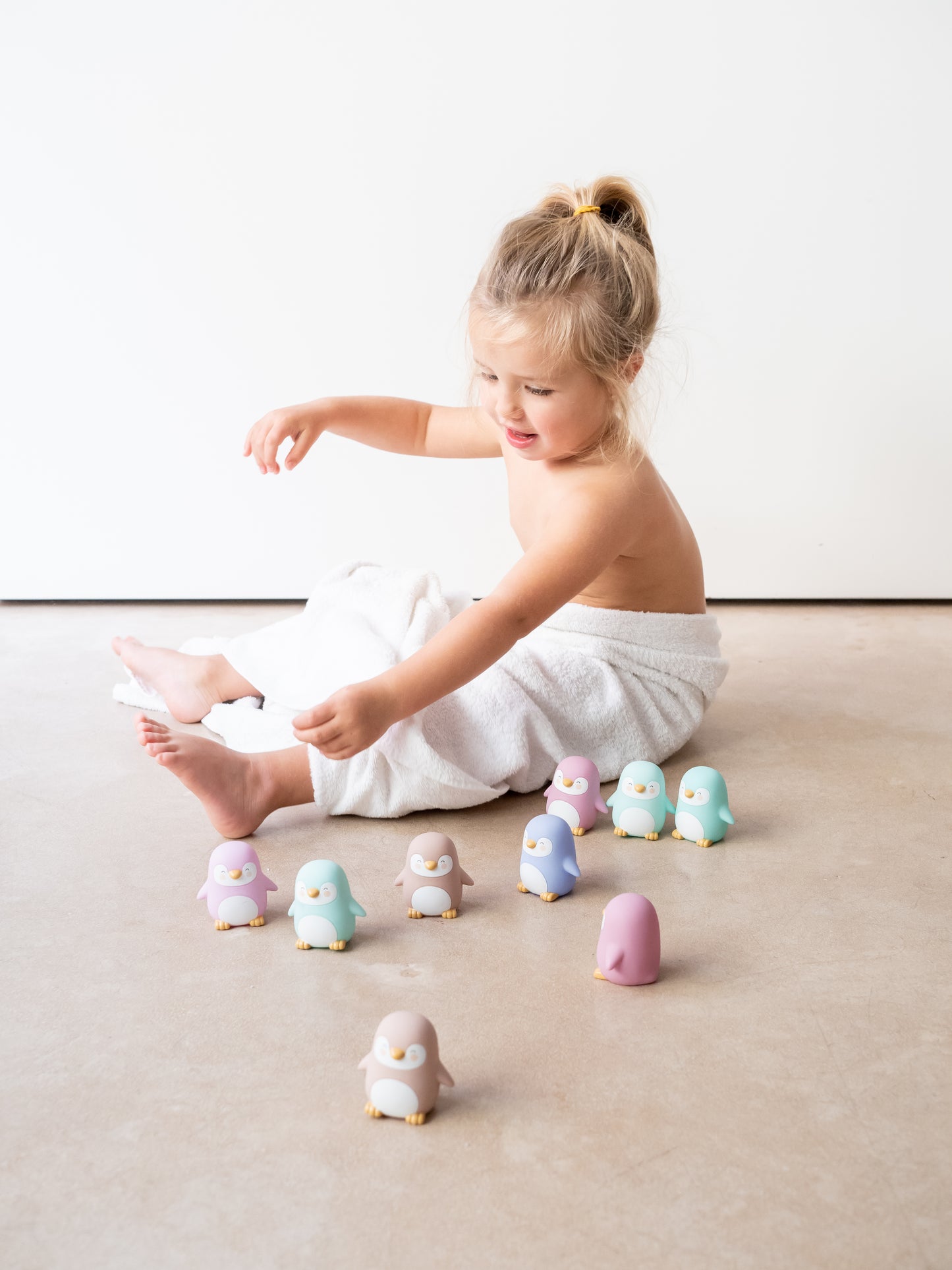 SARO | Badespielzeug „Pinguine” 4tlg. - ADViKiDS