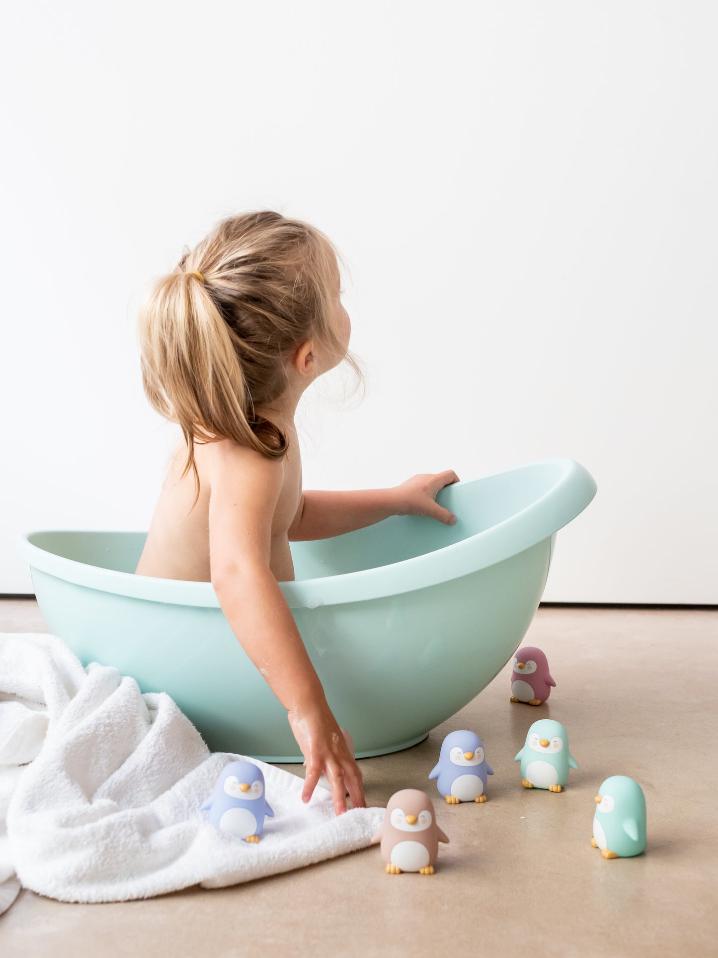 SARO | Badespielzeug „Pinguine” 4tlg. - ADViKiDS