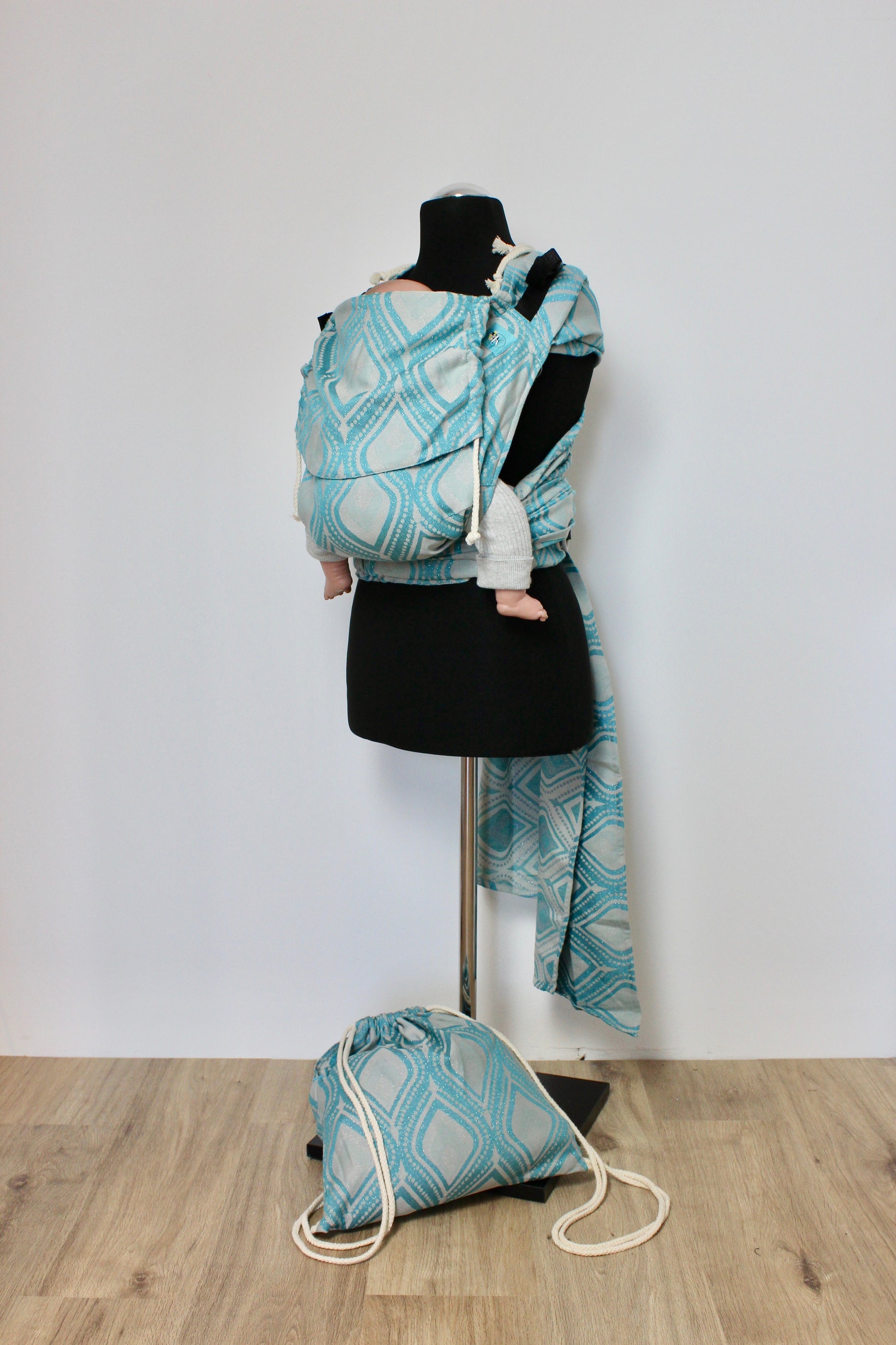 KAAMI | BuckleTai | komfortable Babytrage | Sparkling Peacock reverse - ADViKiDS
