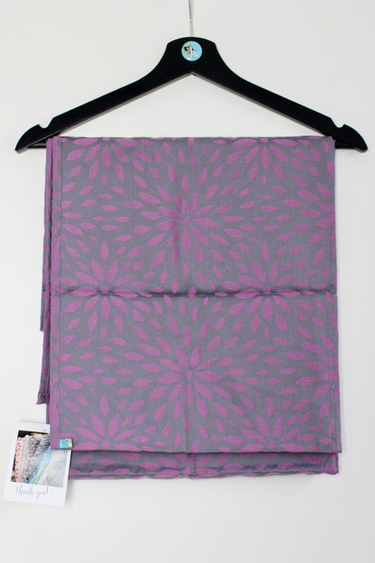 KAAMI | Tragetuch aus Bio-Baumwolle | Gr. 5  | 420cm | Flora Purple Grape