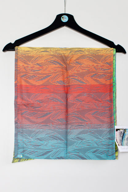 KAAMI | Tragetuch aus Bio-Baumwolle | Gr. 5  | 420cm  | Dancing like a Rainbow Feather - ADViKiDS