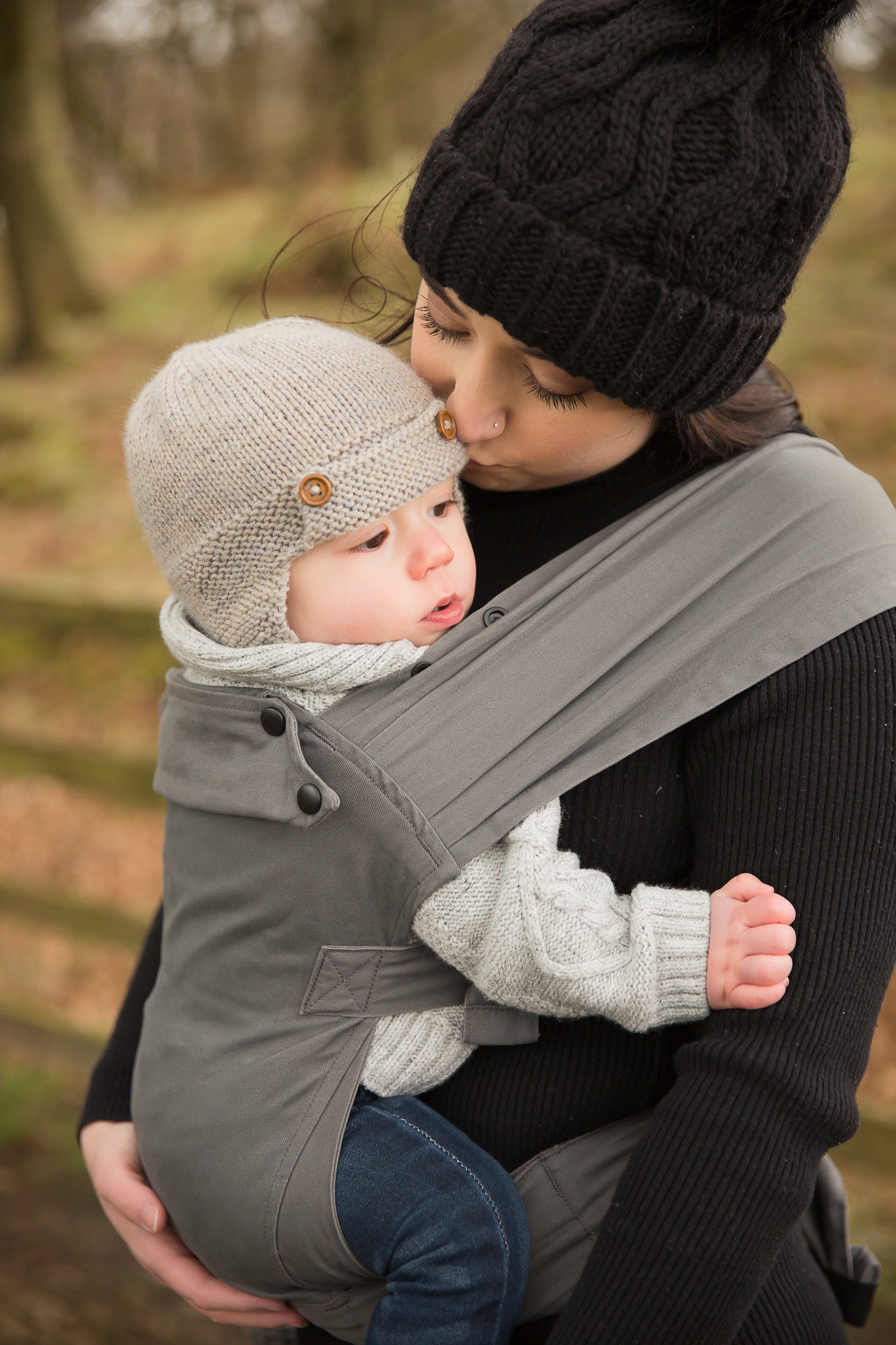 IZMI | Babytrage Cotton | einfach und flexibel | COTTON + CS Grau - ADViKiDS